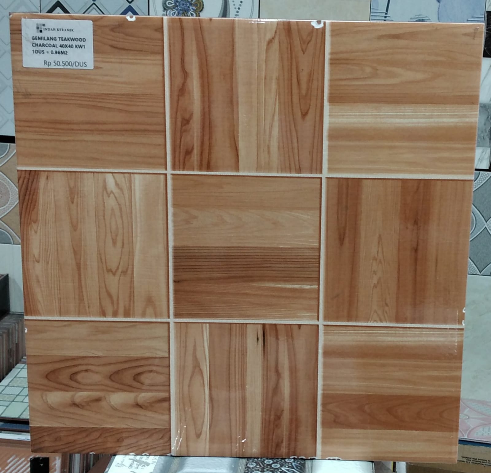 Gemilang Teakwood Charcoal 40x40